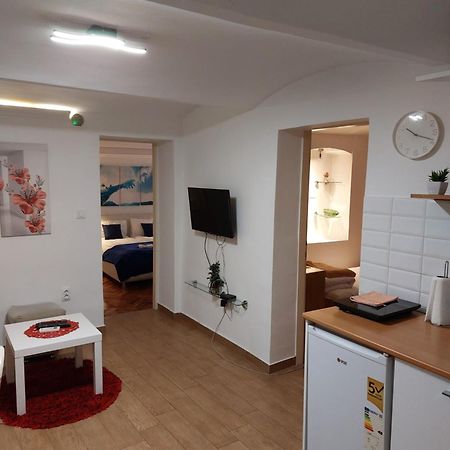 Inter Apartment Belgrade With Free Parking ภายนอก รูปภาพ