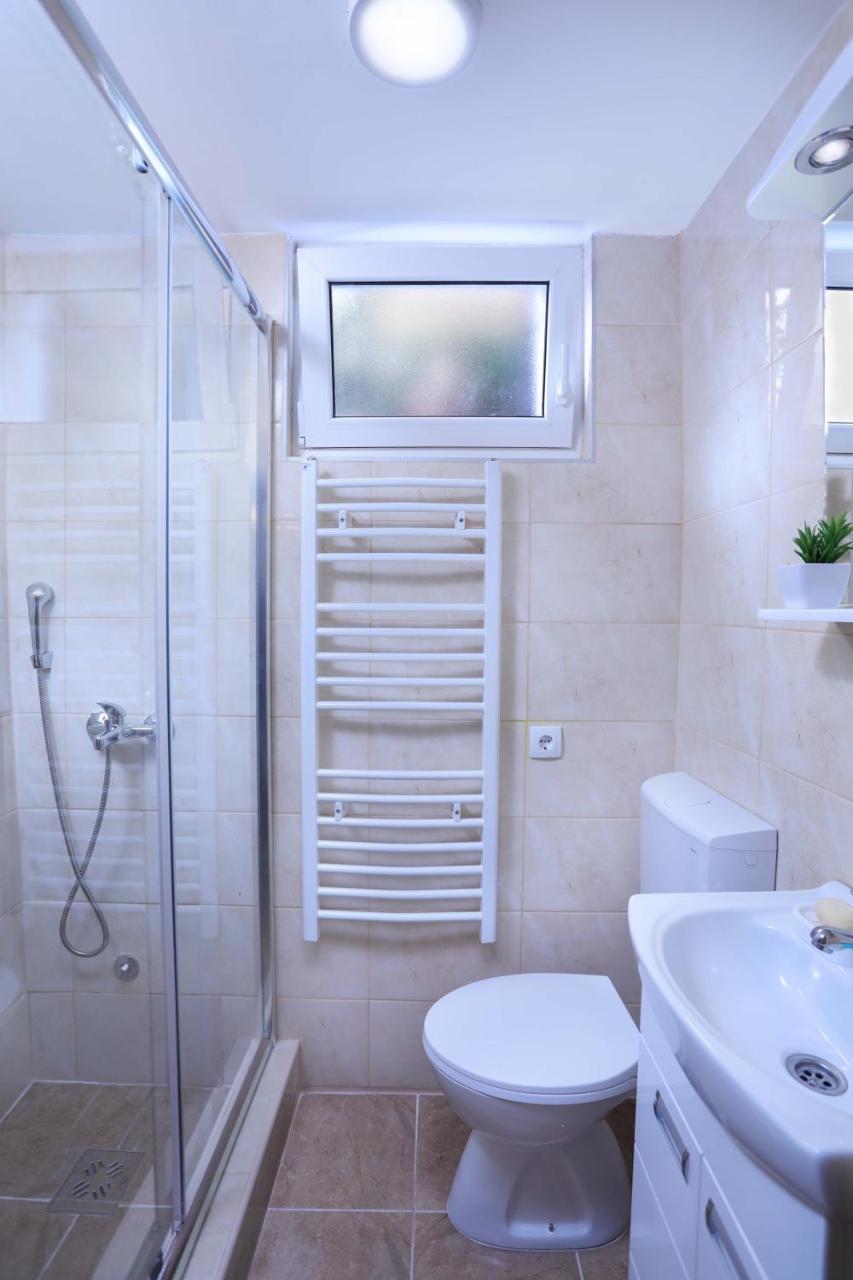 Inter Apartment Belgrade With Free Parking ภายนอก รูปภาพ